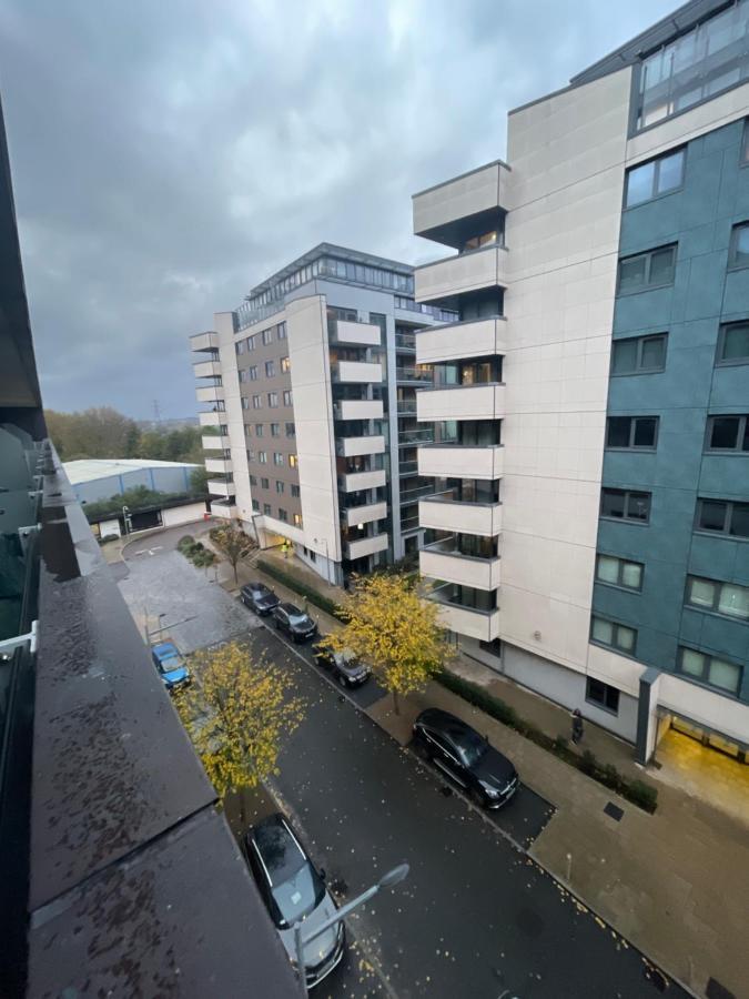 Amazing Apartment Moments Away From The Heart Of Londra Exterior foto