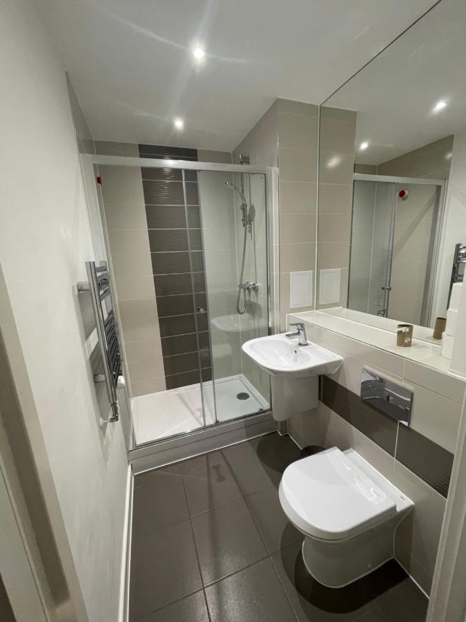 Amazing Apartment Moments Away From The Heart Of Londra Exterior foto